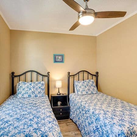 Lovely Emerald Isle Home, Walk To Beach! Esterno foto