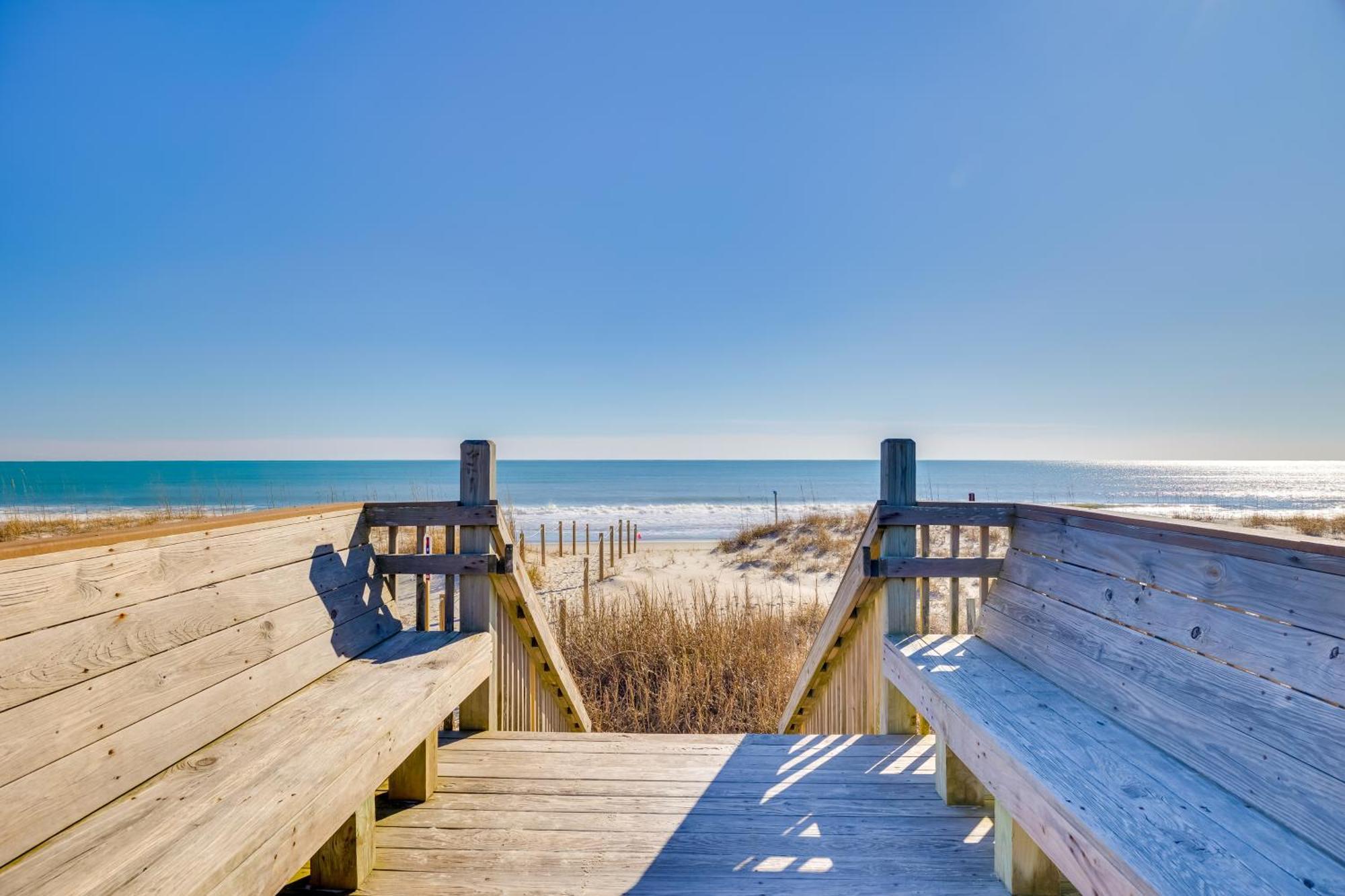 Lovely Emerald Isle Home, Walk To Beach! Esterno foto