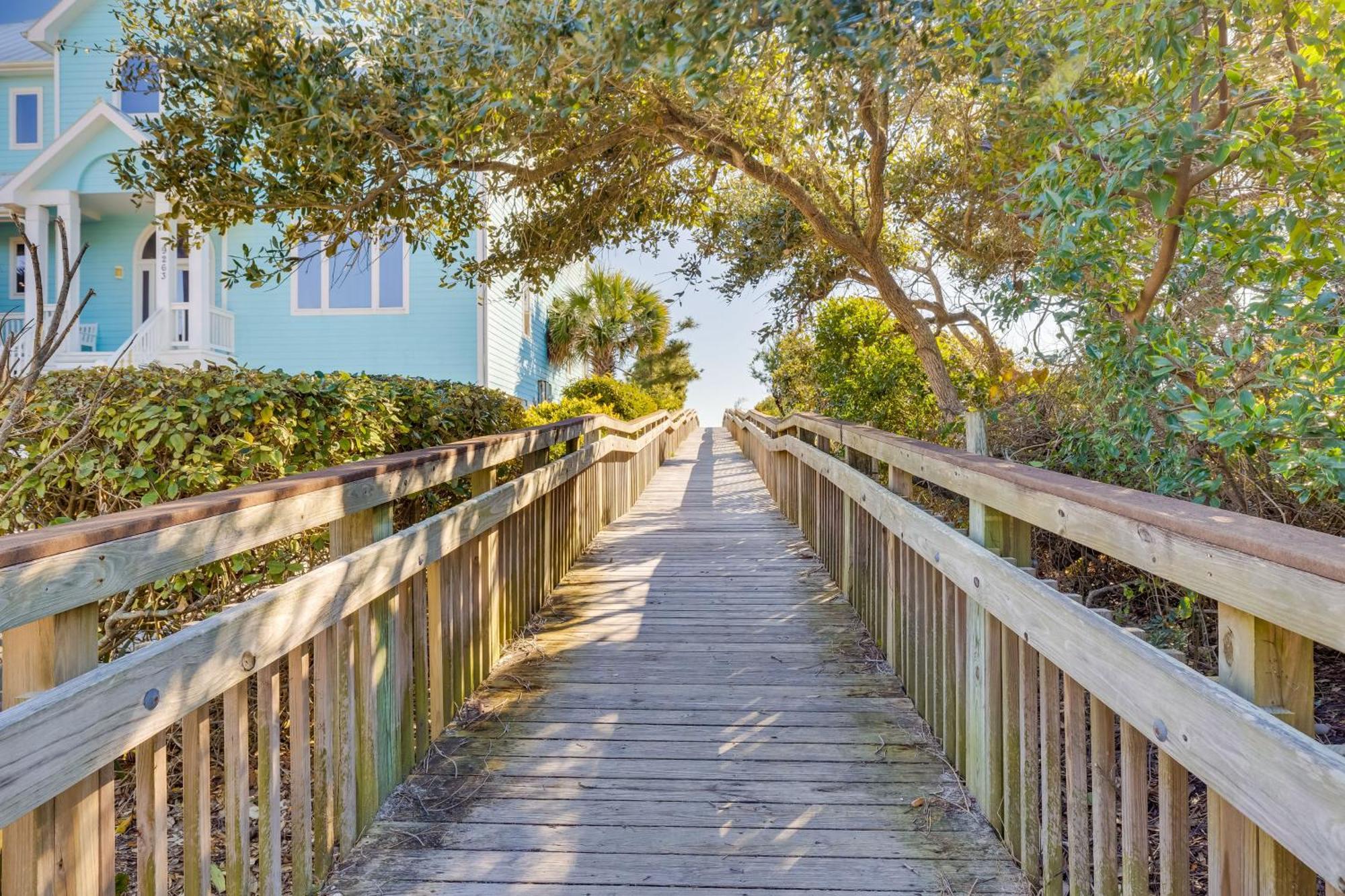 Lovely Emerald Isle Home, Walk To Beach! Esterno foto