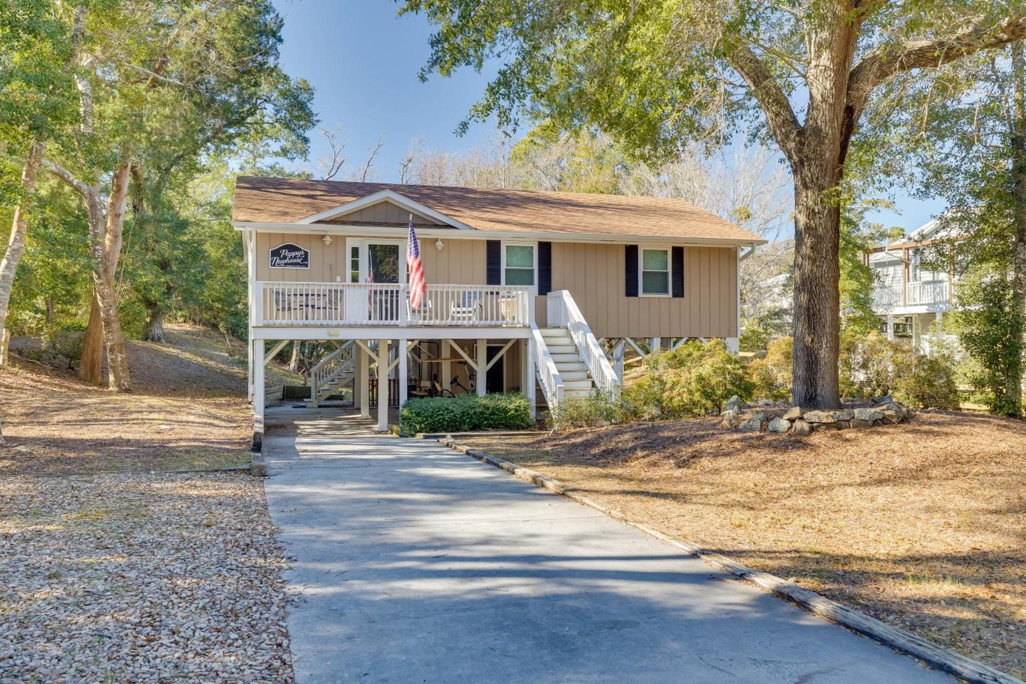 Lovely Emerald Isle Home, Walk To Beach! Esterno foto